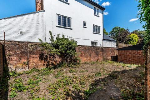 The Granary Old Reigate Road, Betchworth, RH3 7DR