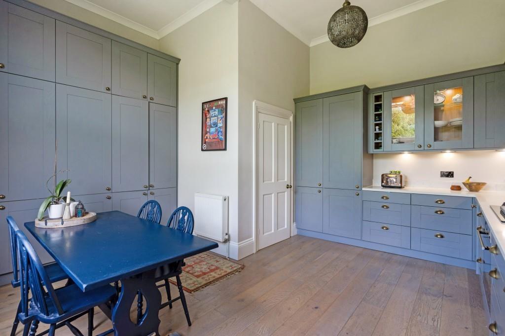 75862 Flat 5, Pixham Firs, Pixham Lane  (16).jpg
