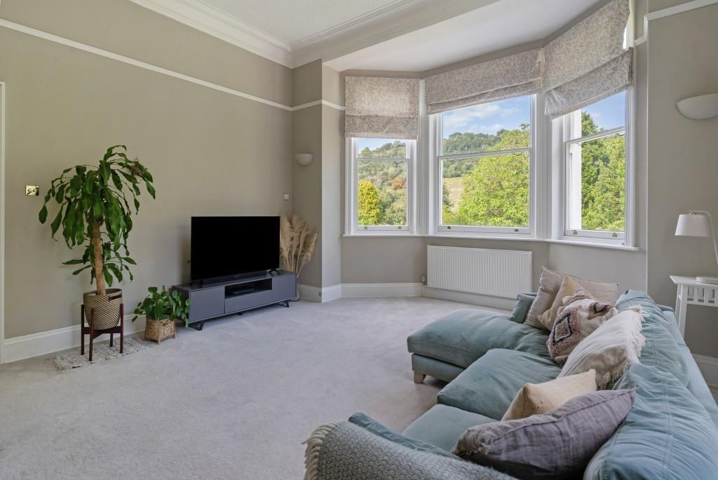 75862 Flat 5, Pixham Firs, Pixham Lane  (11).jpg