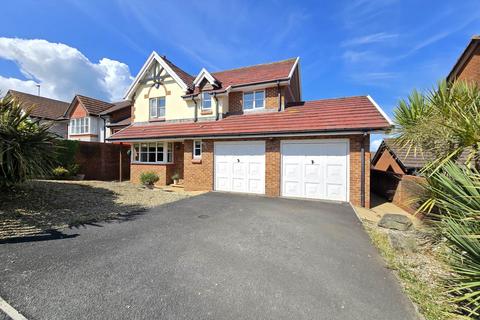 3 Armada Way, Westward Ho, Bideford, EX39 1XB