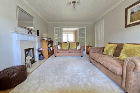 3 Armada Way, Westward Ho, Bideford, EX39 1XB