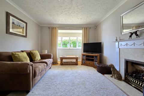 3 Armada Way, Westward Ho, Bideford, EX39 1XB