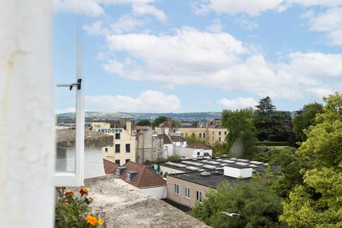 22 Richmond Terrace, Clifton, Bristol, BS8 1AA