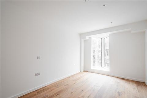 1 bedroom apartment to rent, Powell Road, Lower Clapton, E5