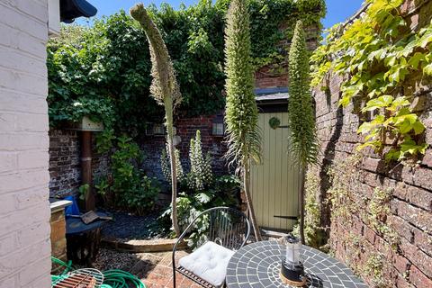 2 bedroom end of terrace house for sale, Robert Street, Deal, Kent, CT14