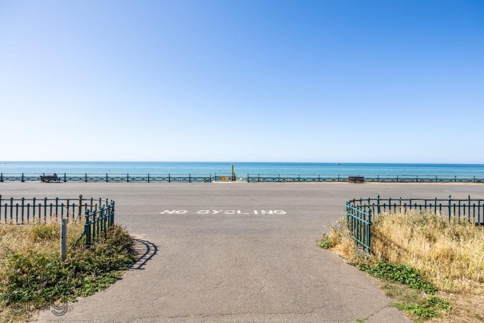 Adelaide Crescent, 29 B-021 (Custom).jpg