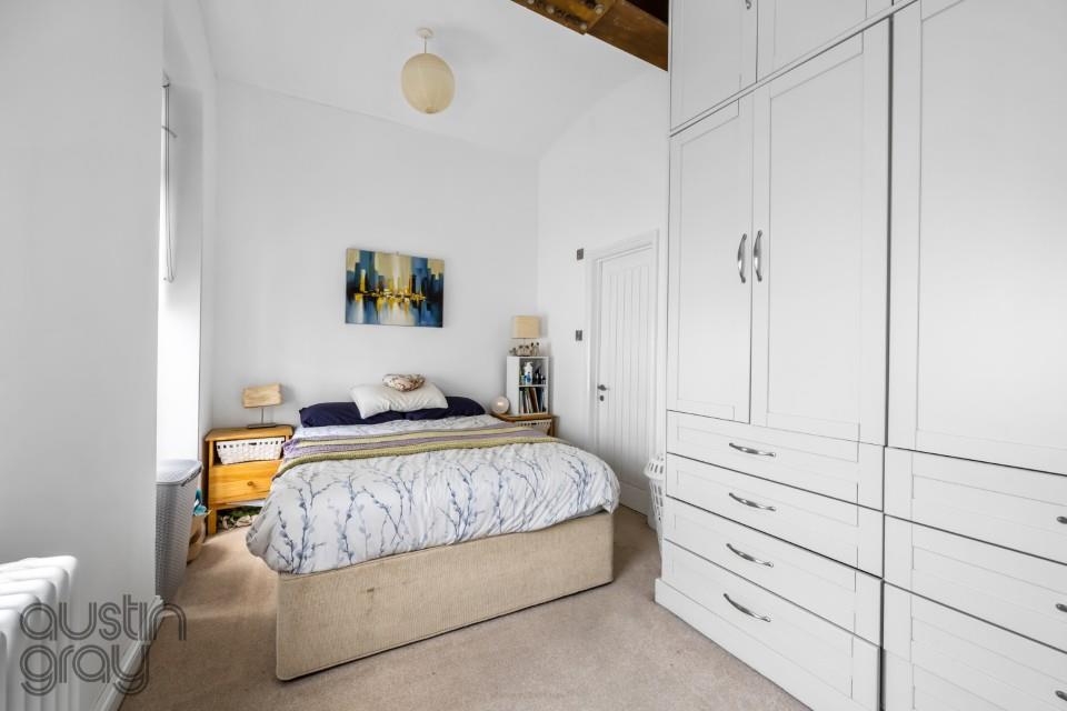 Adelaide Crescent, 29 B-003 (Custom).jpg