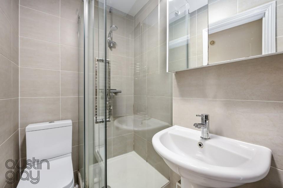 Adelaide Crescent, 29 B-002 (Custom).jpg