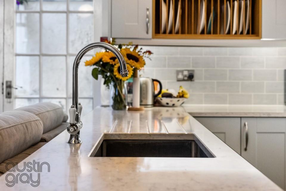 Adelaide Crescent, 29 B-014 (Custom).jpg