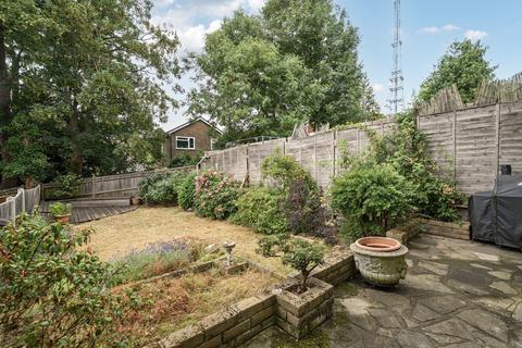 4 bedroom terraced house for sale, Teesdale Gardens, Grange Hill, South Norwood, London, SE25