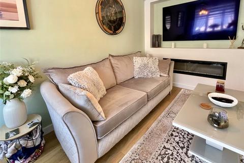 30 Mitchells Avenue, Wombwell, Barnsley, S73 8GB