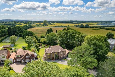 6 bedroom detached house for sale, Hall Moss Lane, Bramhall