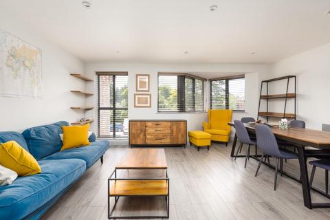 3 bedroom flat for sale, Crews Hole Road, Crews Hole