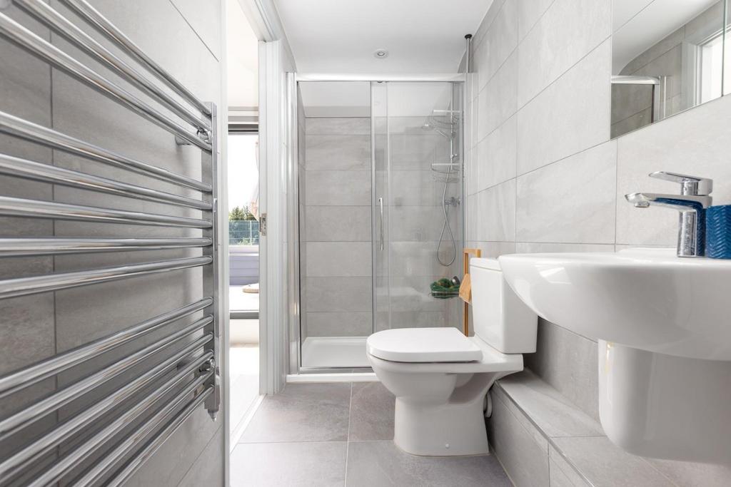 Flat 7, Avon View, 153 Crews Hole Road, BS5-17.jpg