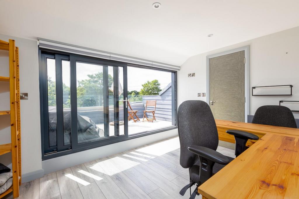 Flat 7, Avon View, 153 Crews Hole Road, BS5-15.jpg