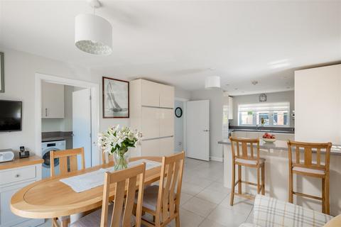 3 Averis Way, Tredington, Shipston-on-stour, CV36 4GL
