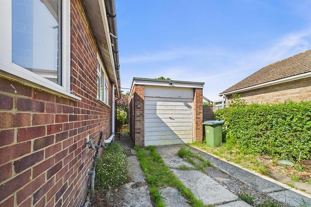 CAM01894 G0-PR0201-STILL021.jpg