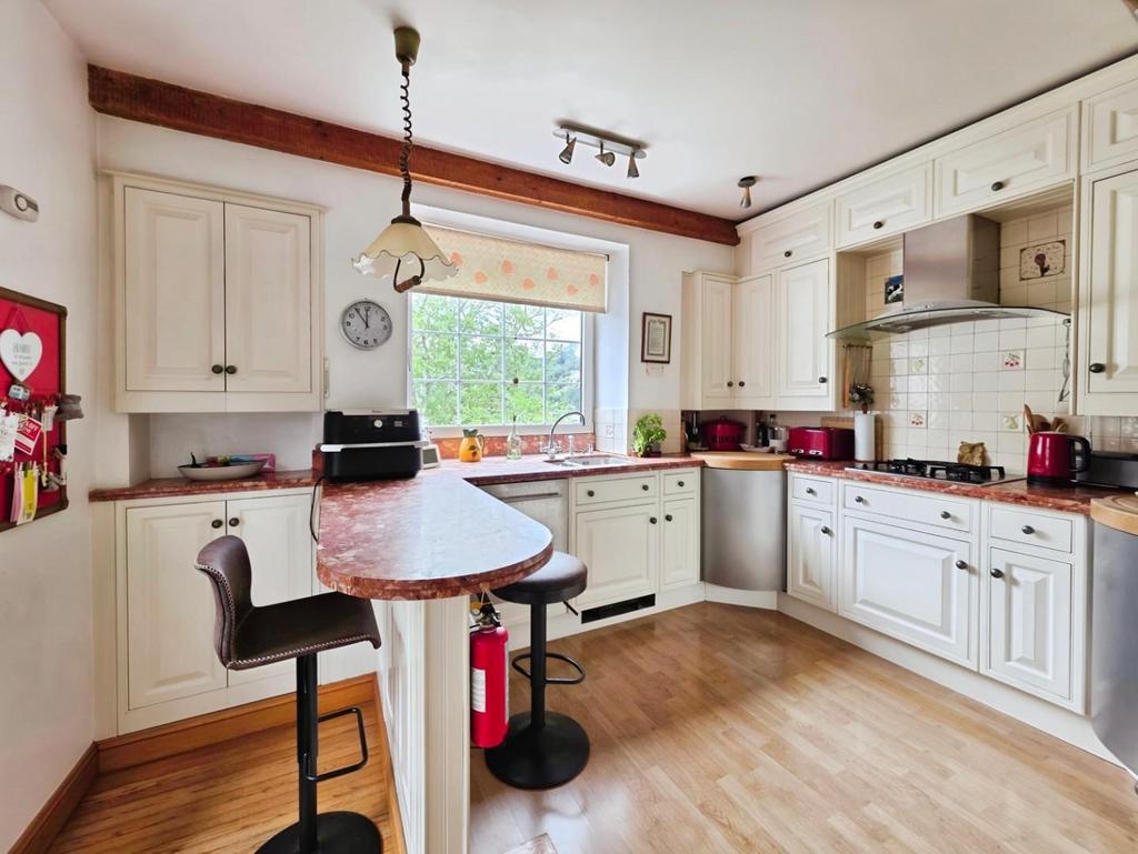 Kitchen - Breakfast Room (1).jpg