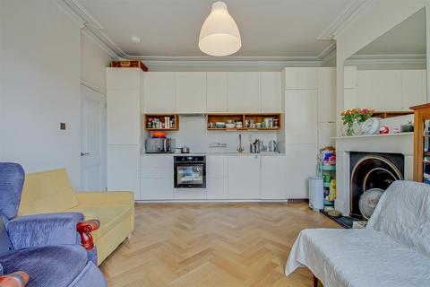 2 bedroom apartment for sale, Gainsborough Road, London