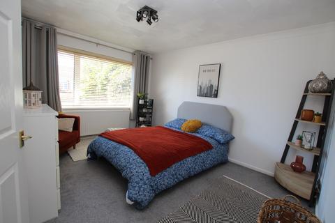 2 bedroom bungalow for sale, Redbridge Road, Great Clacton
