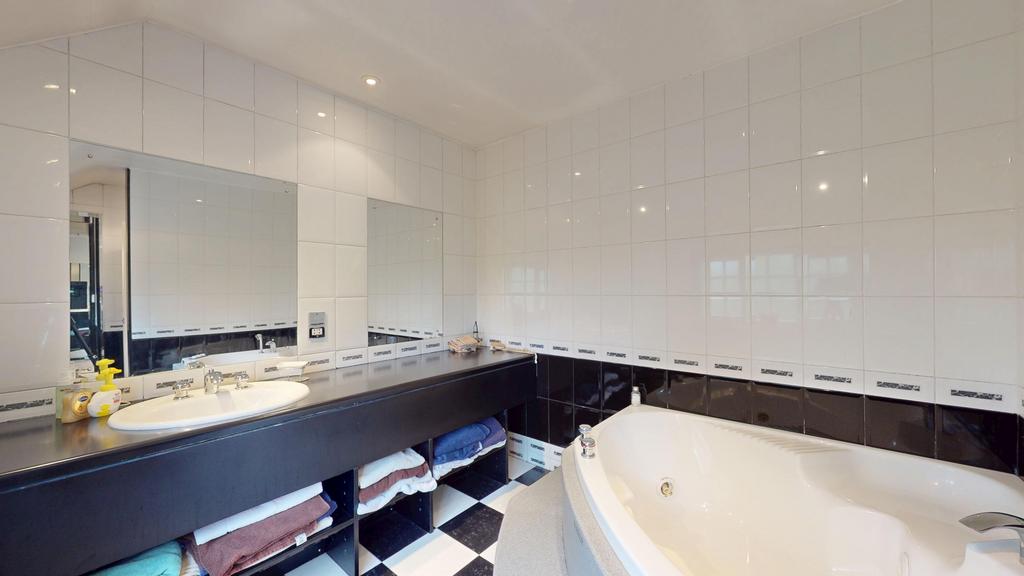 4-Breary-Lane-East-06272025 121850