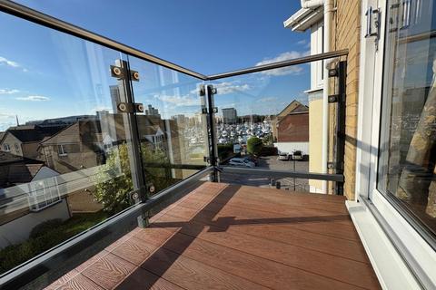 2 bedroom flat for sale, Pacific Close, Ocean Village, SO14