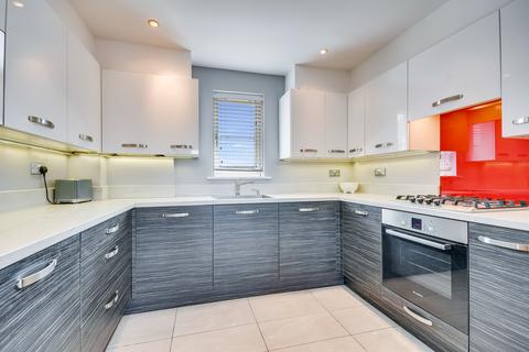 3 bedroom flat for sale, Beeleigh Link, Chelmer Village, Chelmsford