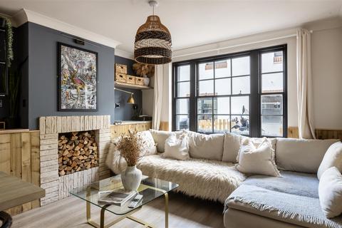 3 bedroom end of terrace house for sale, Little Western Street, Brighton