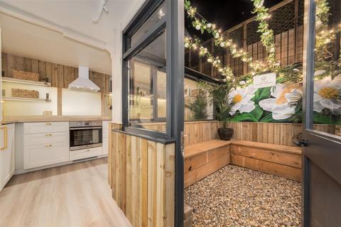 3 bedroom end of terrace house for sale, Little Western Street, Brighton