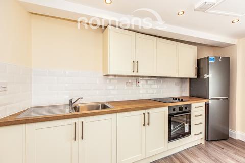 2 bedroom flat to rent, Lower Borough Walls, Bath, BA1