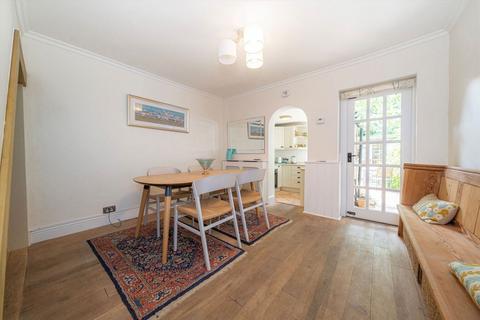 9 Ferry Road, Thames Ditton, KT7 0XZ