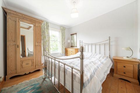 9 Ferry Road, Thames Ditton, KT7 0XZ