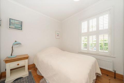9 Ferry Road, Thames Ditton, KT7 0XZ