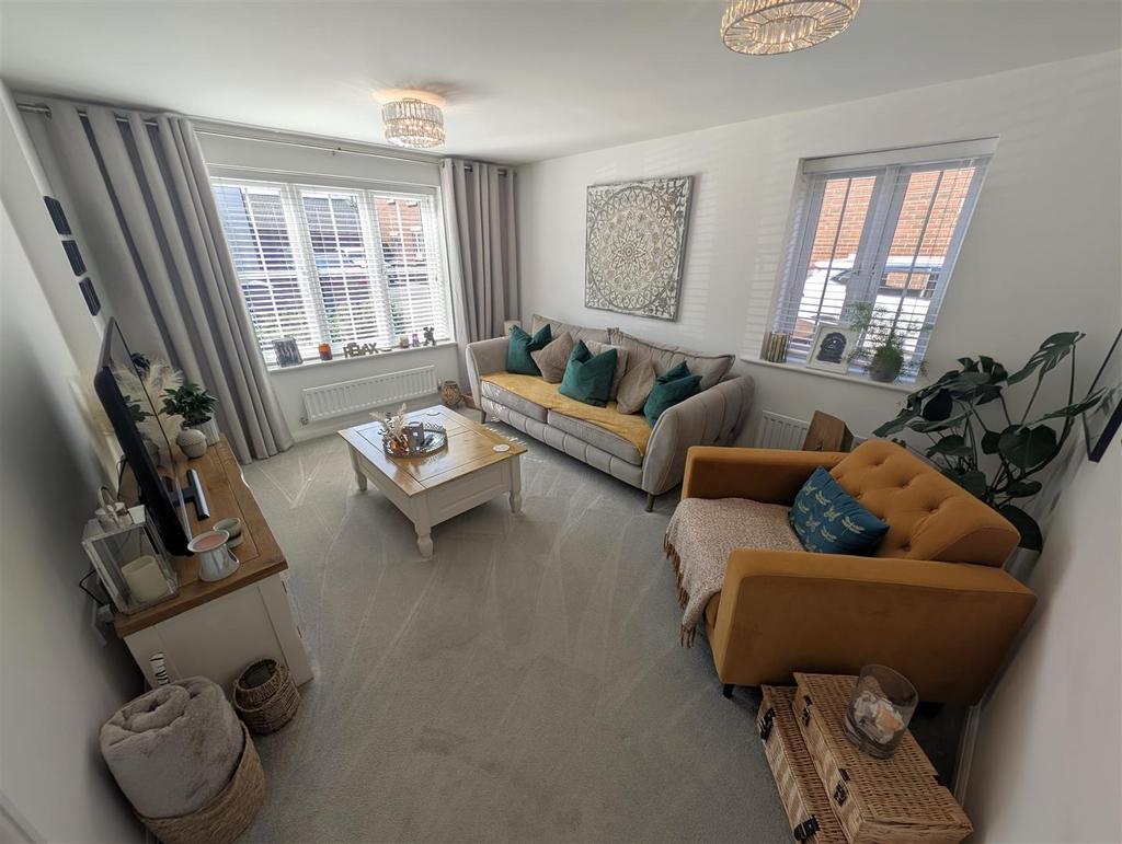 PXL 20250501 143444691~2.jpg