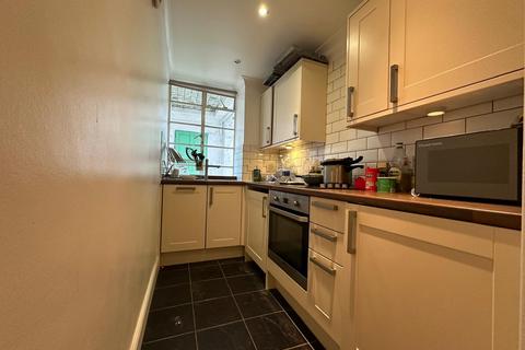 Studio for sale, Taymount Grange, London SE23