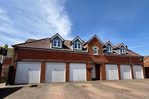 2 bedroom coach house for sale, Summer Oaks, Motcombe, Shaftesbury