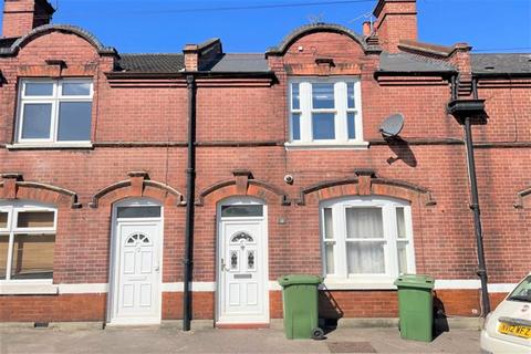 3 bedroom terraced house to rent, Bargehouse Road, E16
