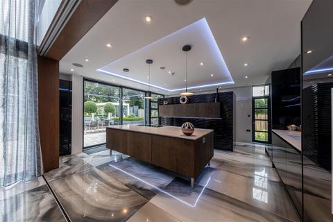 undefined, An immaculately presented and contemporary detached family home in Hartford