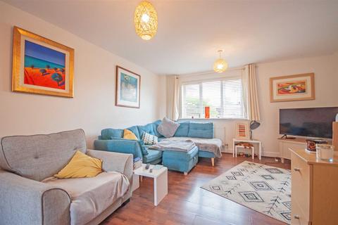 5 Chiltern Close, Chelmsford, CM1 2GJ