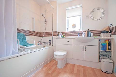 5 Chiltern Close, Chelmsford, CM1 2GJ