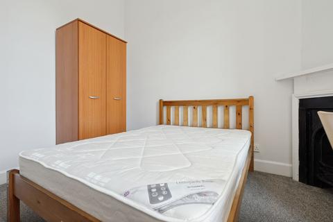 3 bedroom flat for sale, Ratcliffe Terrace, Edinburgh, EH9