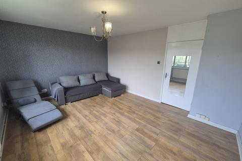 2 bedroom flat to rent, Ayerst Court, Beaumont Road, London, E10