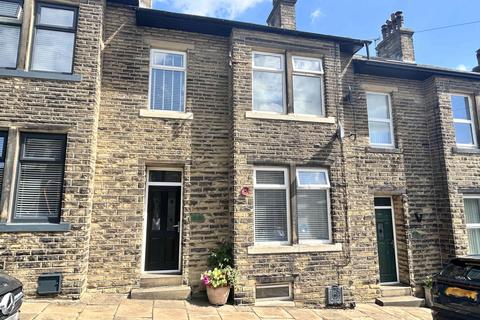 3 North View, Holywell Green, Halifax, HX4 9AT