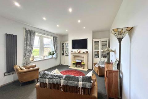 3 North View, Holywell Green, Halifax, HX4 9AT