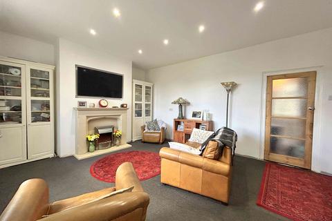 3 North View, Holywell Green, Halifax, HX4 9AT