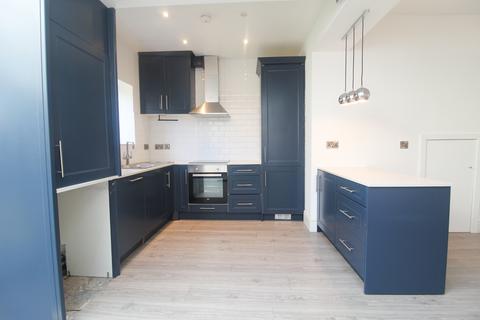 3 bedroom terraced house for sale, Stockport Road, Marple