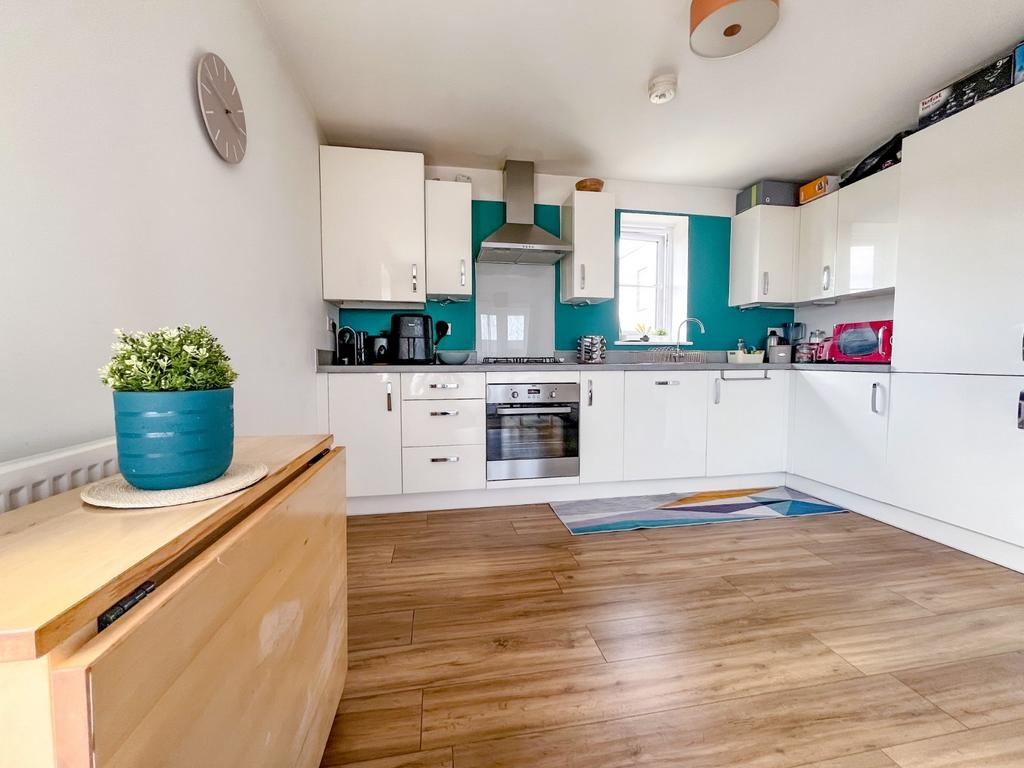Kitchen/Dining