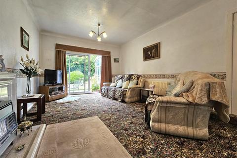 2 bedroom detached bungalow for sale, Cambridge Avenue, Solihull