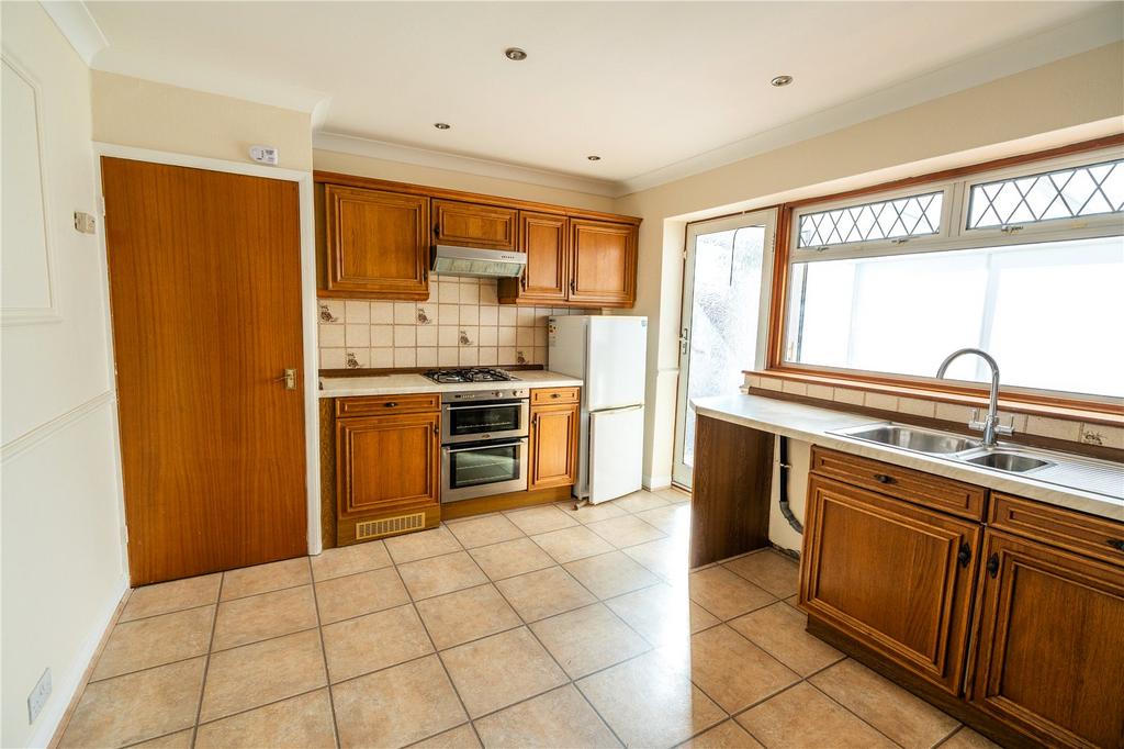Magnolia Rise, Immingham, North East... 2 bed bungalow - £775 pcm (£179 pw)