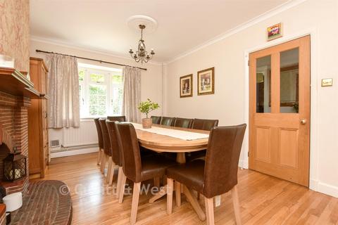 undefined, Egmont Way, Tadworth KT20